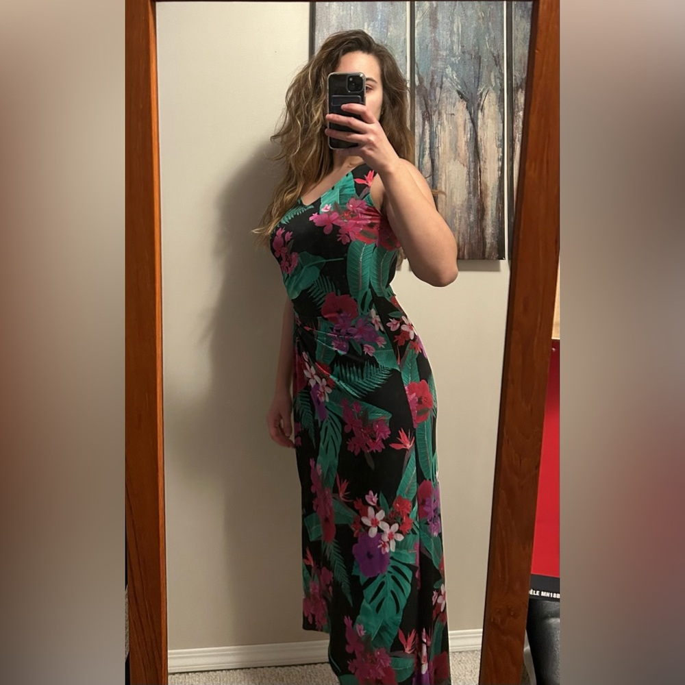 Flowy Hawaiian Dress- Peter Nygard